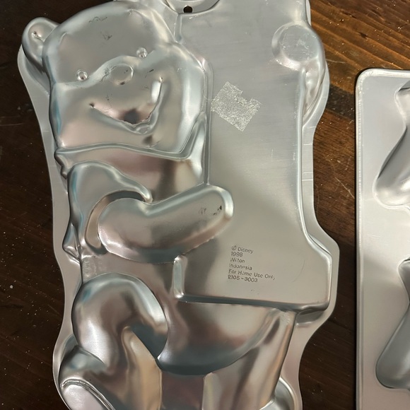 Disney Silver Winnie the Pooh Baking Mold - Picture 1 of 1